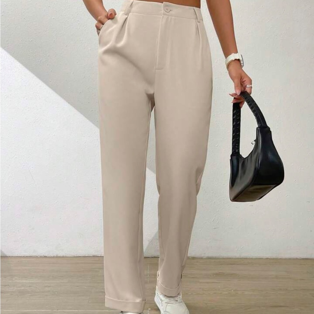 Pleated pocket pants